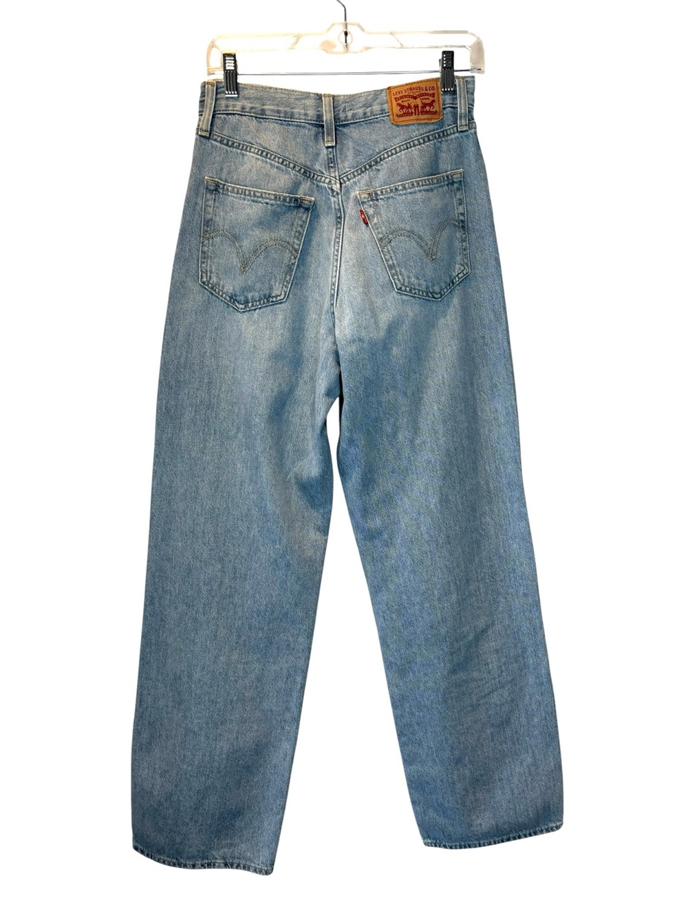 Levis High Waisted Straight leg in light - med blue wash 27/31 - Picture 4 of 7